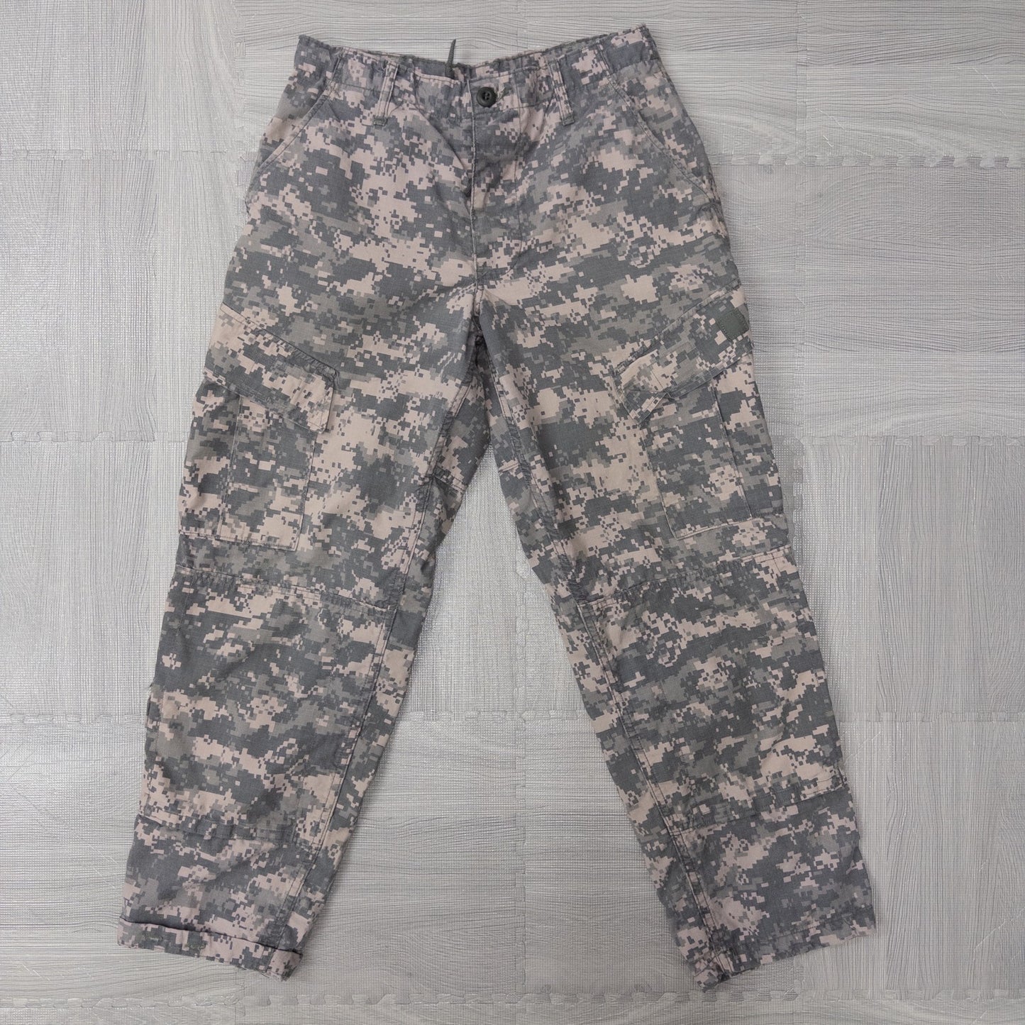 古着卸 現物まとめ売り 洗濯済み アメリカ軍 デジカモ デジタルカモ ミリタリー カーゴパンツ 8本セット (XS-L)