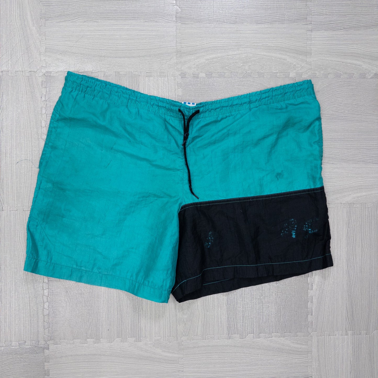 古着卸 現物まとめ売り 洗濯済み スポーツ ブランドミックス ナイロンハーフパンツ 12枚セット (S-XL) ナイキ、リーボック等